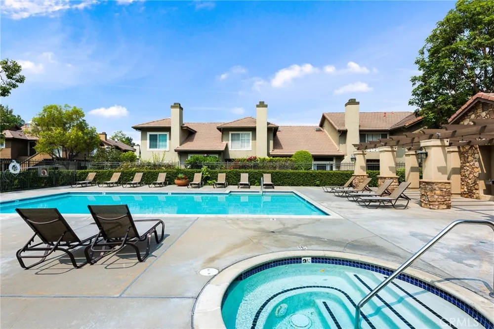 8131 E Oak Ridge Anaheim, CA 92808