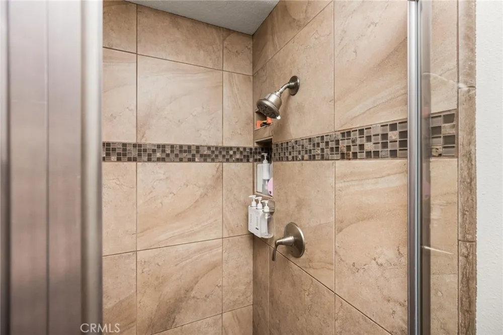 8131 E Oak Ridge Anaheim, CA 92808