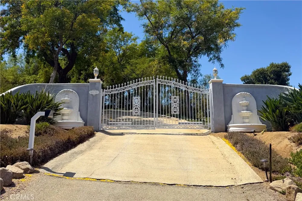 20881 Mandeville Lake Mathews, CA 92570