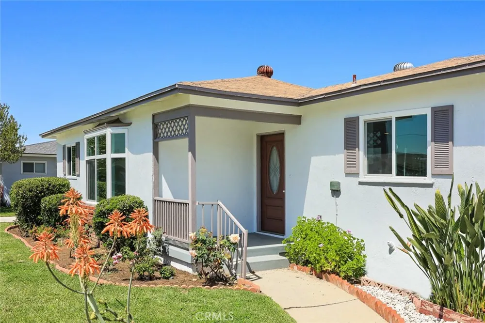 1227 E Grovecenter West Covina, CA 91790