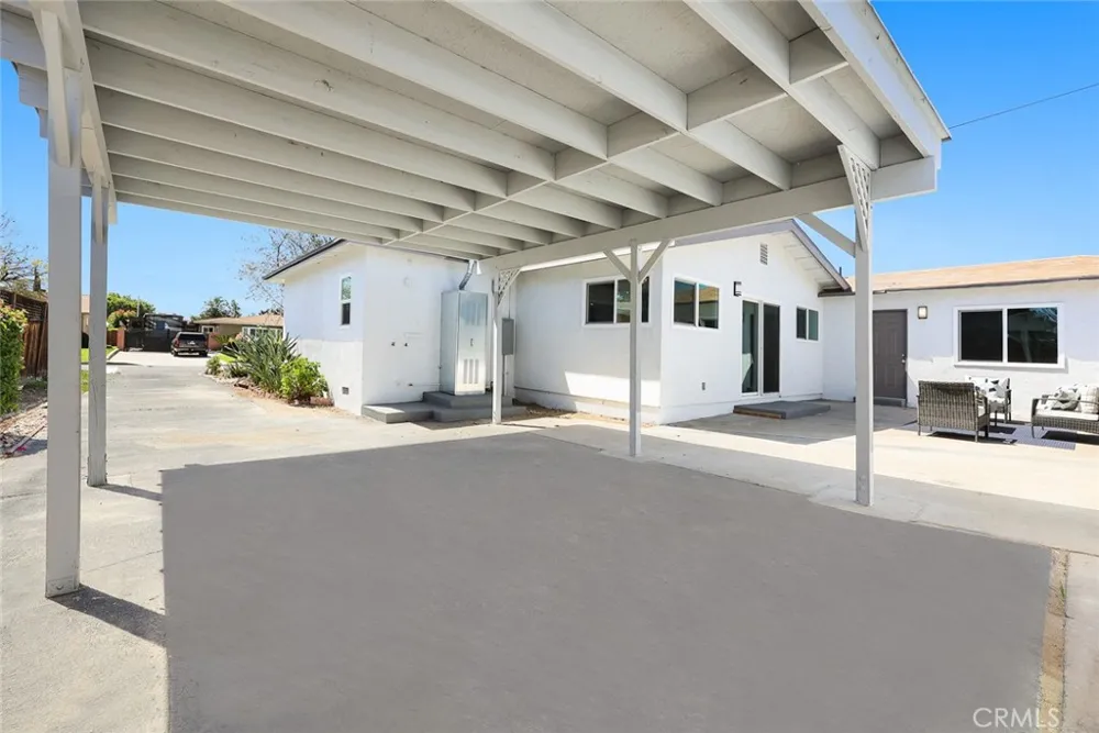 1227 E Grovecenter West Covina, CA 91790