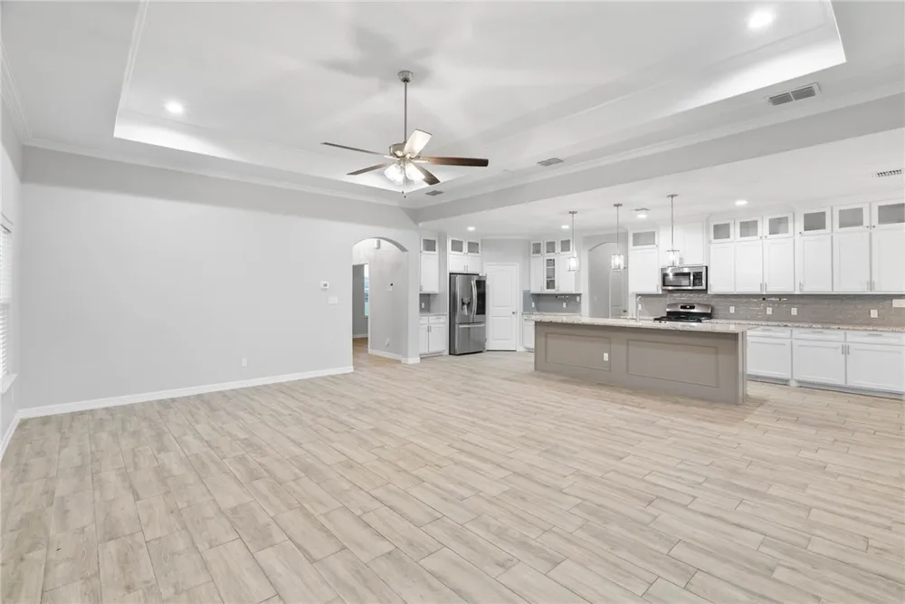 100 Speargrass Odem, TX 78370