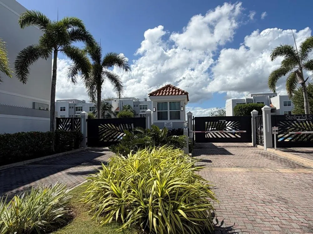 208 COND. VEREDAS DEL MAR #208 Vega Baja, PR 00693