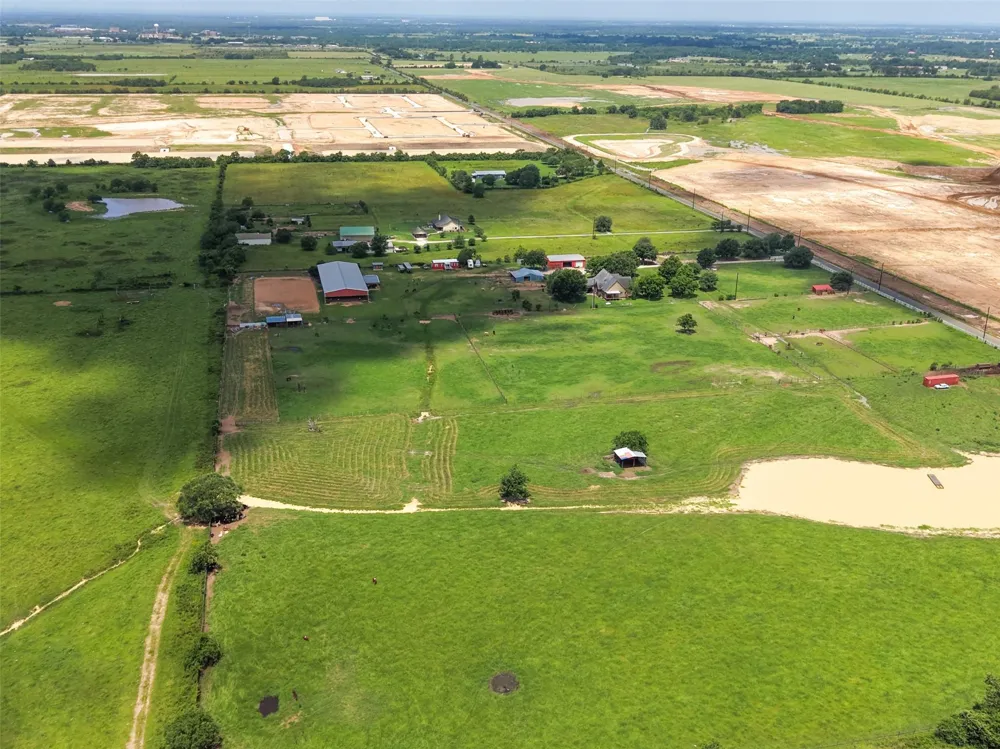 33737 Cameron Road Waller, TX 77484