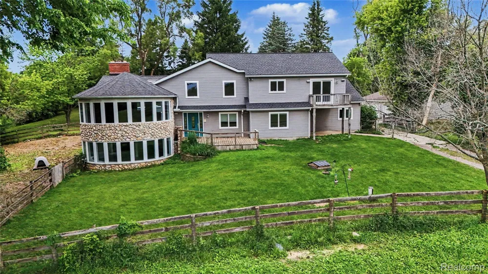 3556 E Dryden Road Dryden Township, MI 48455