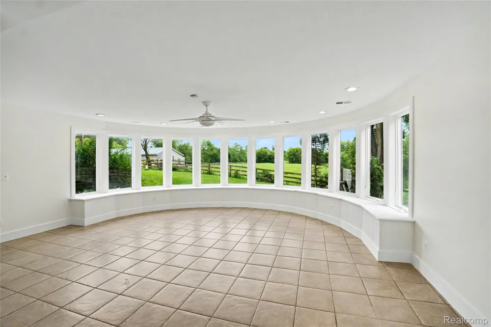 3556 E Dryden Road Dryden Township, MI 48455