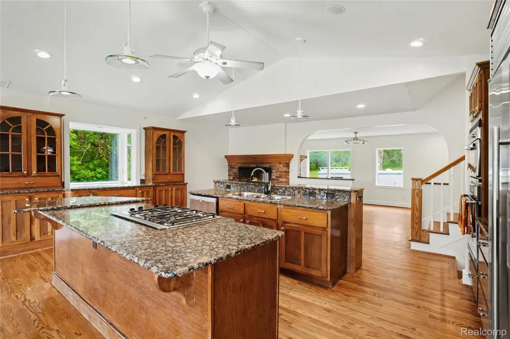 3556 E Dryden Road Dryden Township, MI 48455