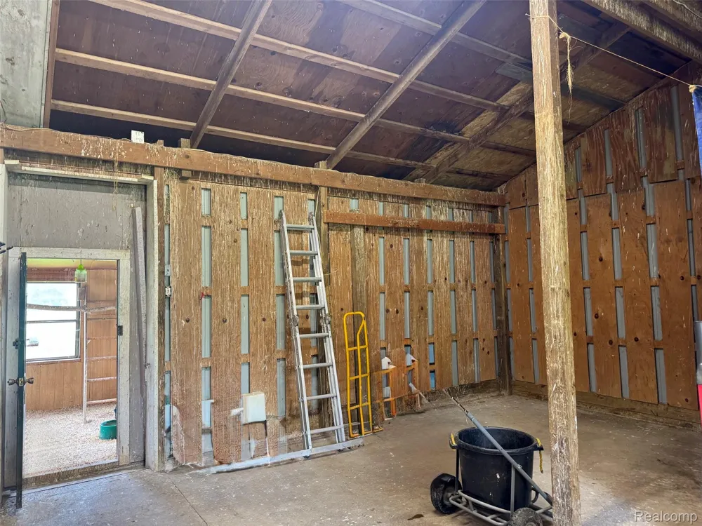 3556 E Dryden Road Dryden Township, MI 48455