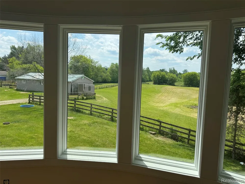 3556 E Dryden Road Dryden Township, MI 48455