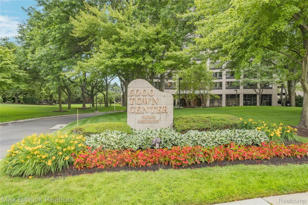 5000 Town Center #2605 Southfield City, MI 48075