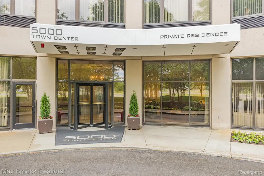 5000 Town Center #2605 Southfield City, MI 48075