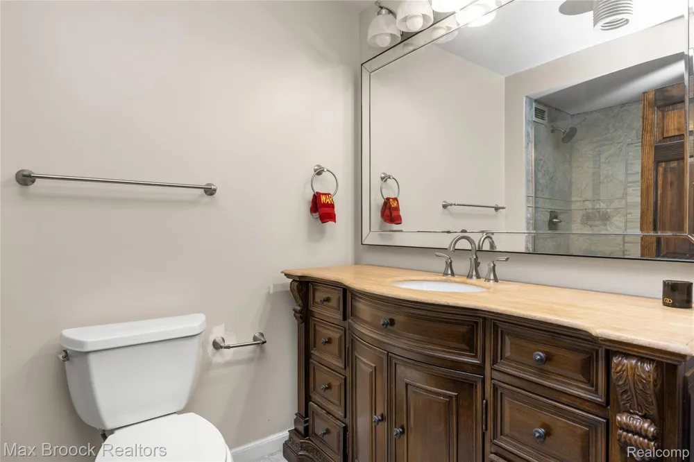 5000 Town Center #2605 Southfield City, MI 48075