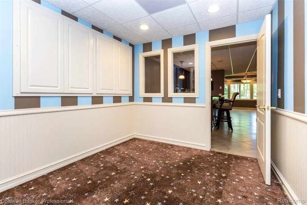 57177 Covington Drive Washington Township, MI 48094
