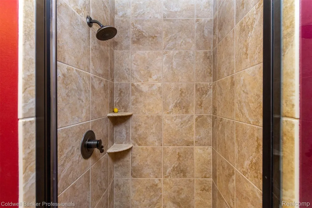 57177 Covington Drive Washington Township, MI 48094