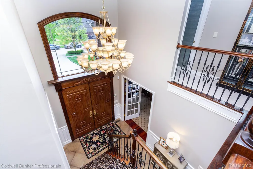 57177 Covington Drive Washington Township, MI 48094