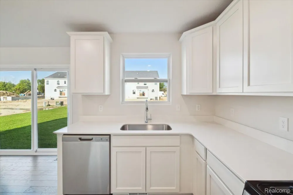 368 Edge Brook Drive Holly Township, MI 48442