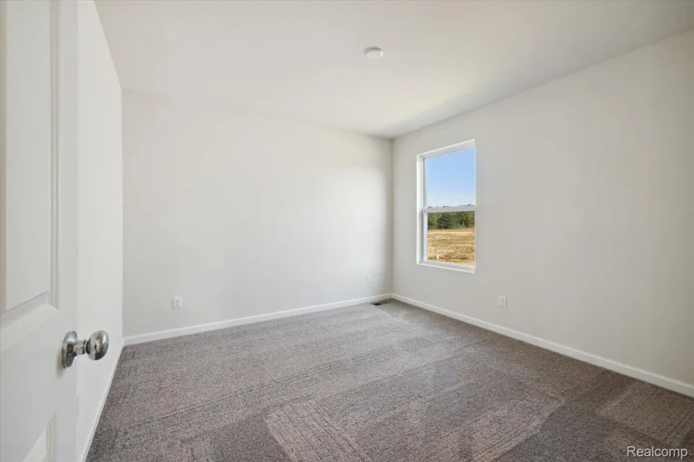 368 Edge Brook Drive Holly Township, MI 48442