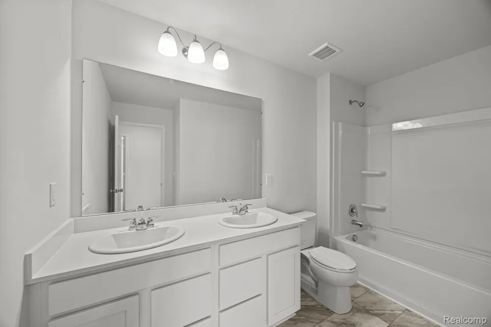 368 Edge Brook Drive Holly Township, MI 48442