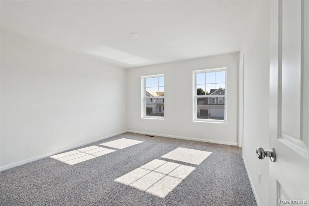 368 Edge Brook Drive Holly Township, MI 48442