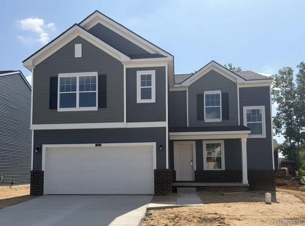 368 Edge Brook Drive Holly Township, MI 48442