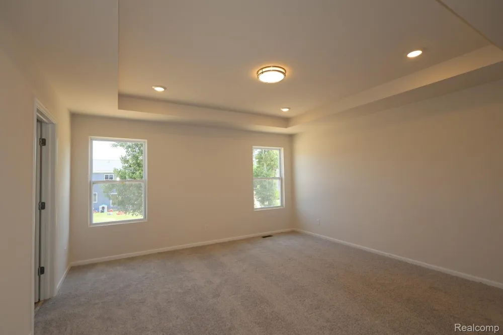 368 Edge Brook Drive Holly Township, MI 48442