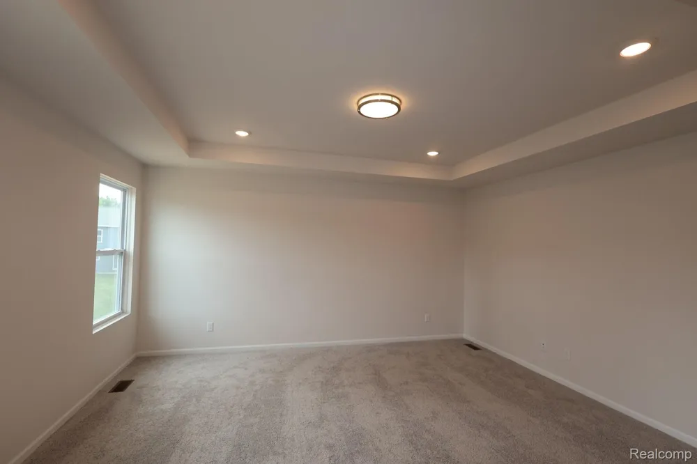 368 Edge Brook Drive Holly Township, MI 48442