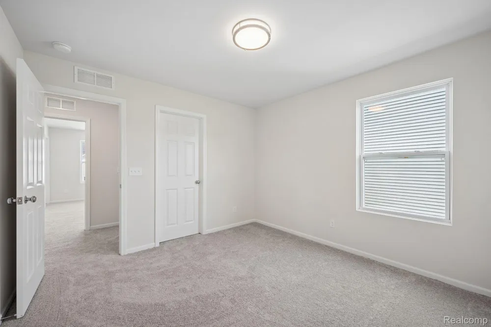 368 Edge Brook Drive Holly Township, MI 48442