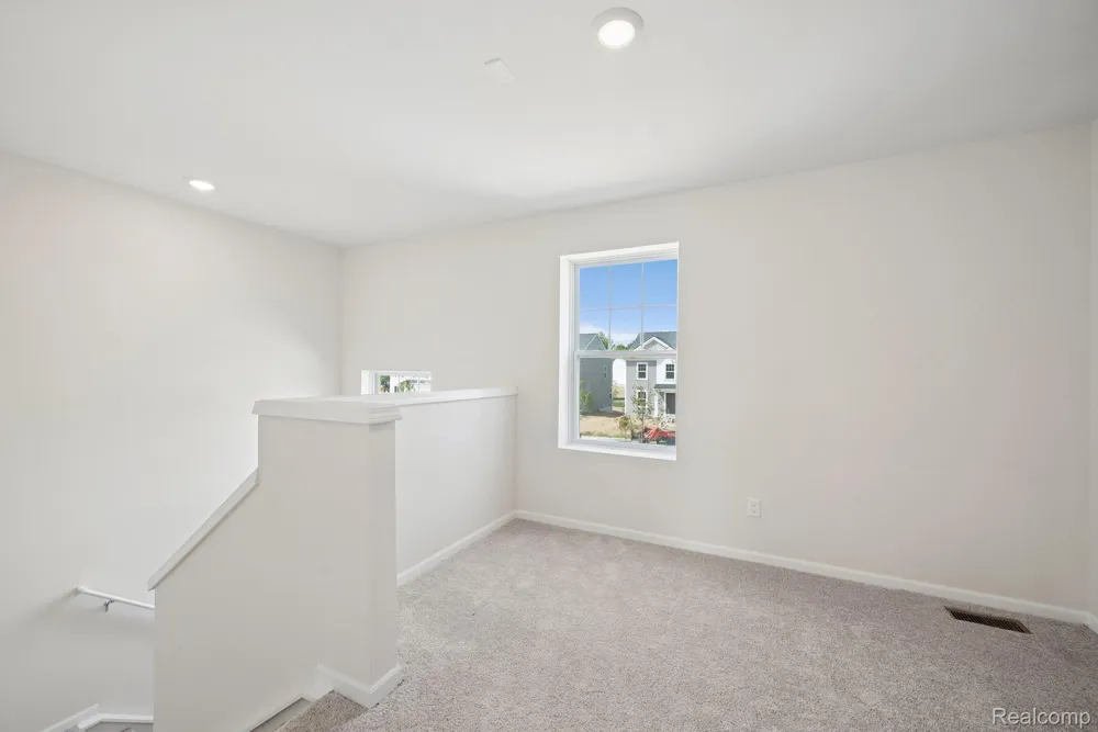 368 Edge Brook Drive Holly Township, MI 48442