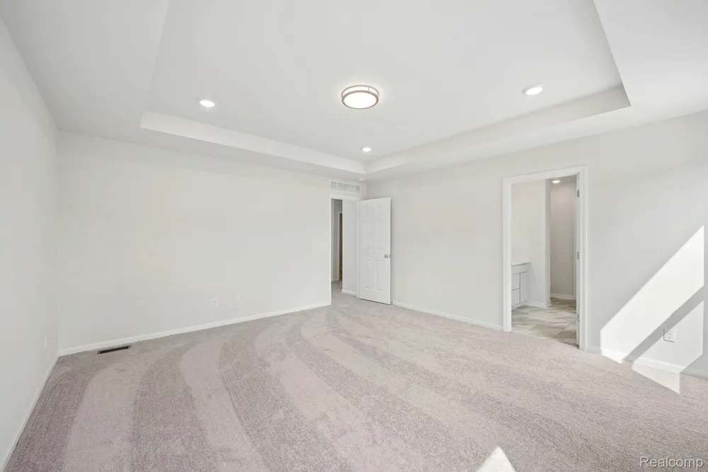 368 Edge Brook Drive Holly Township, MI 48442