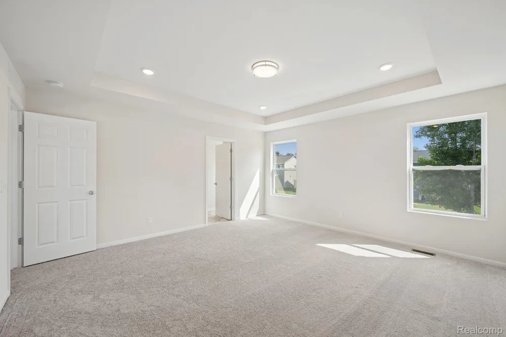 368 Edge Brook Drive Holly Township, MI 48442