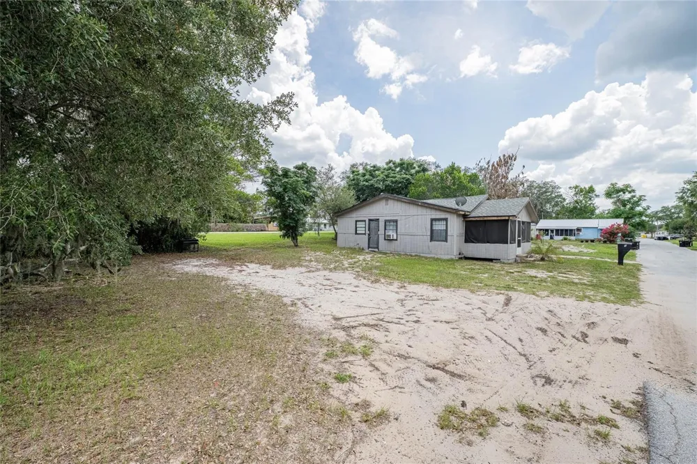 5 NORTH STREET Frostproof, FL 33843