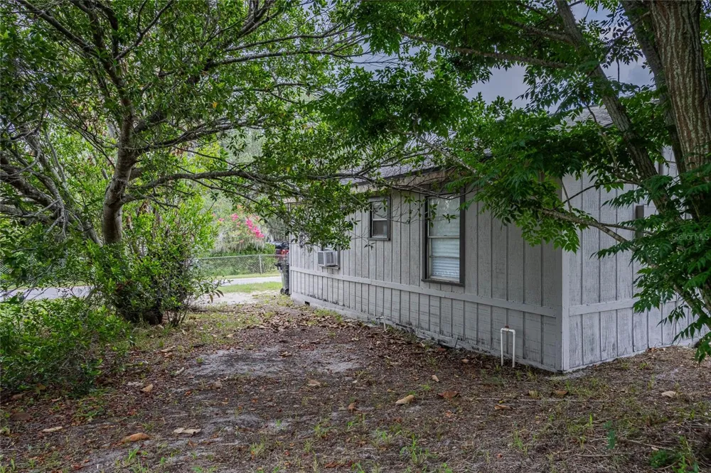 5 NORTH STREET Frostproof, FL 33843