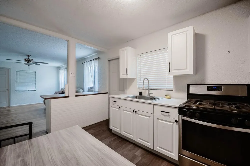 5 NORTH STREET Frostproof, FL 33843