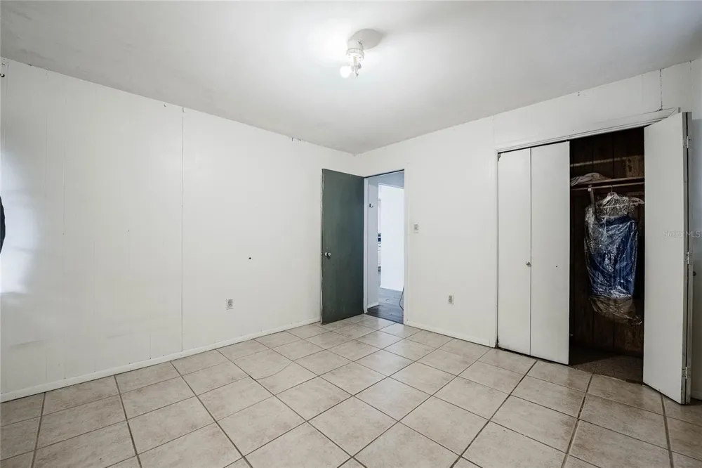 5 NORTH STREET Frostproof, FL 33843