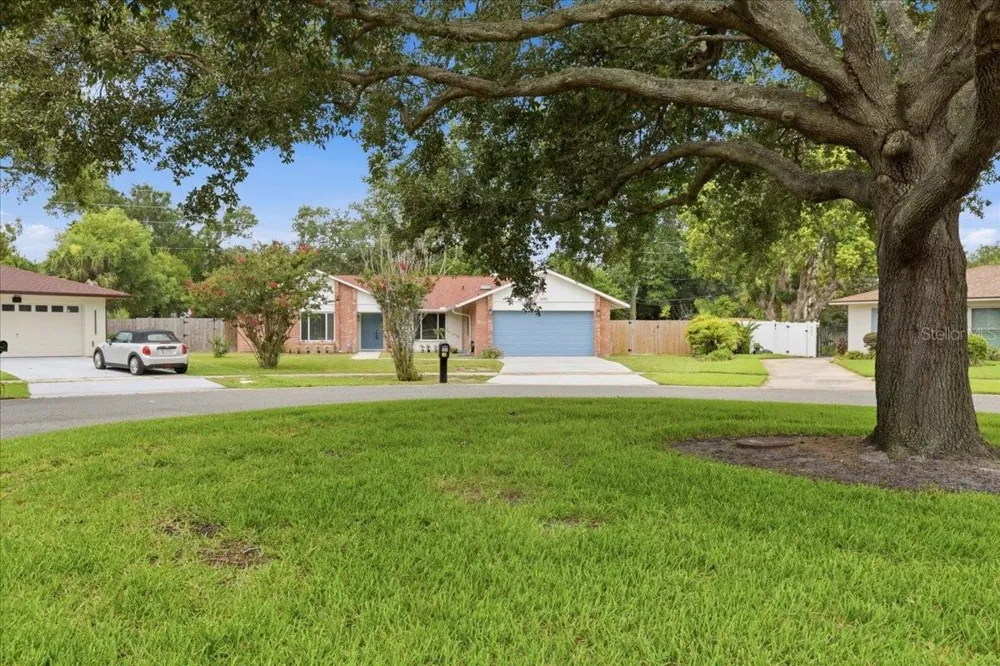 8495 CARAWAY COURT Orlando, FL 32819