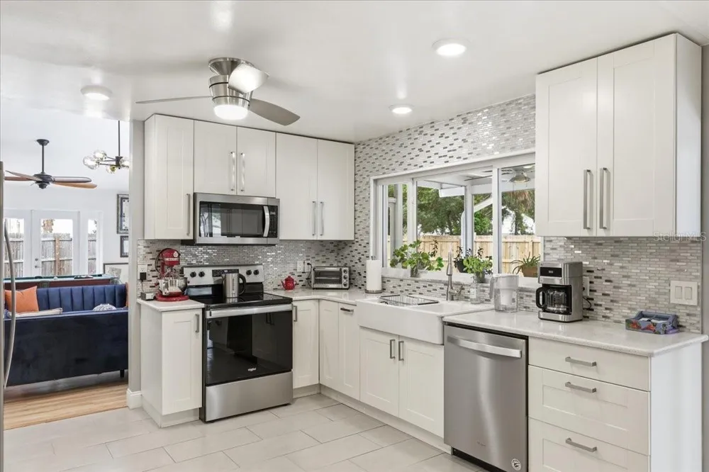 8495 CARAWAY COURT Orlando, FL 32819