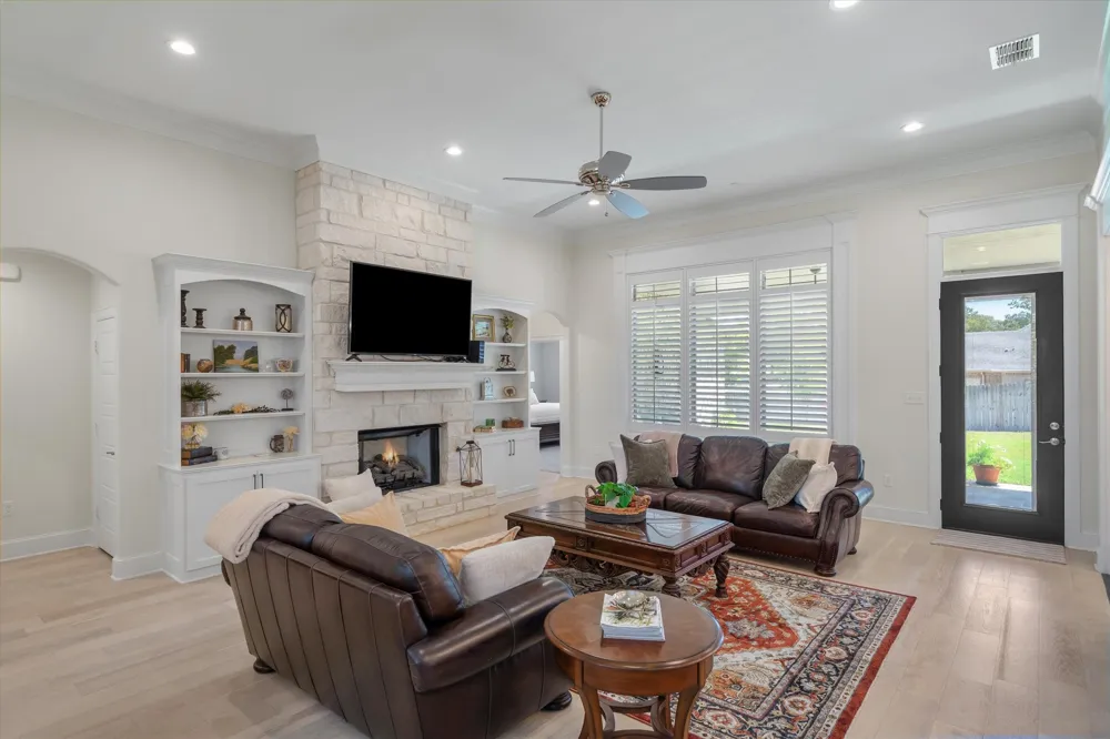 196 County Road 2309 Mineola, TX 75773