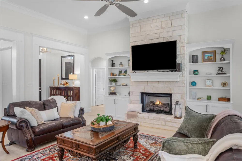 196 County Road 2309 Mineola, TX 75773