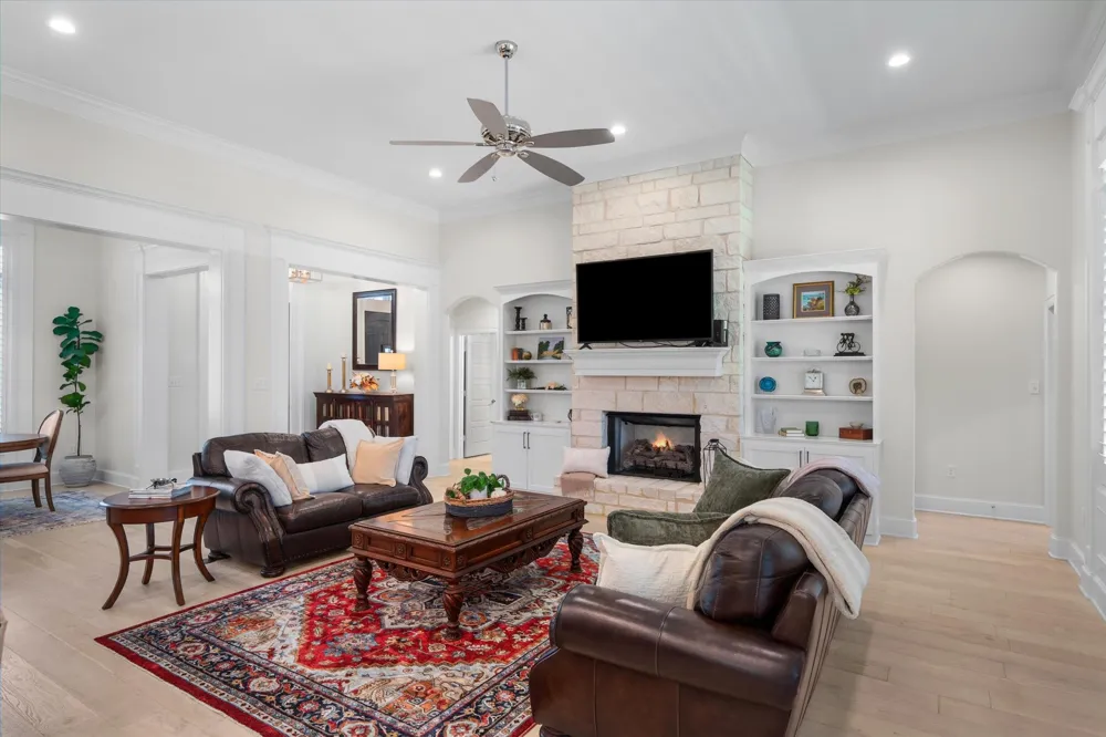 196 County Road 2309 Mineola, TX 75773