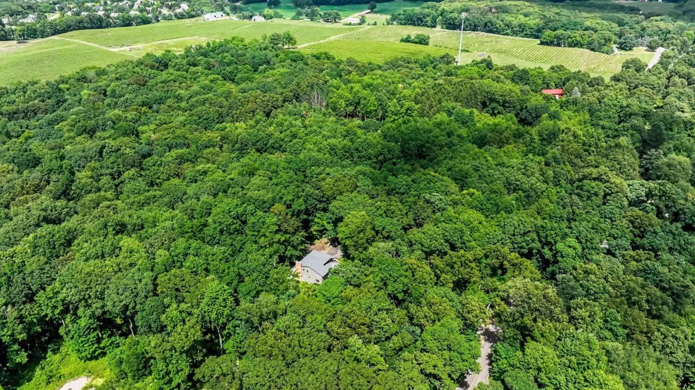 8656 W R AVENUE Texas Charter Township, MI 49009