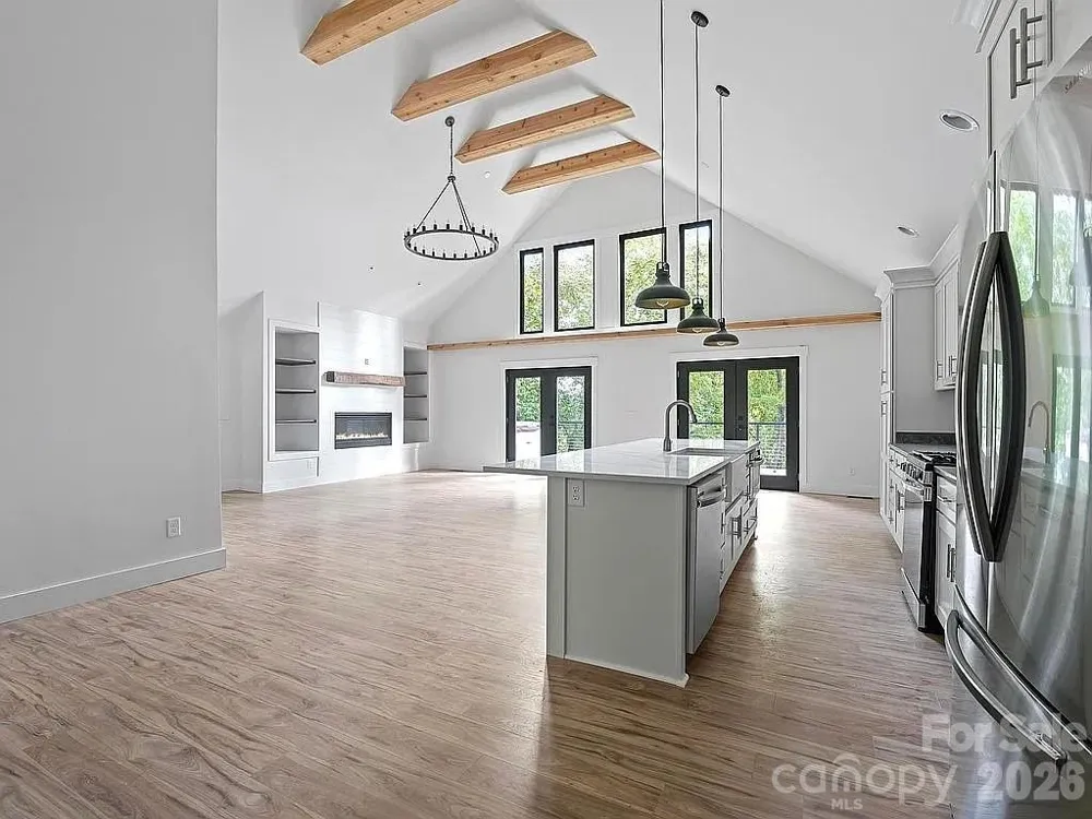 384 Cascada Vista Drive Chimney Rock, NC 28720