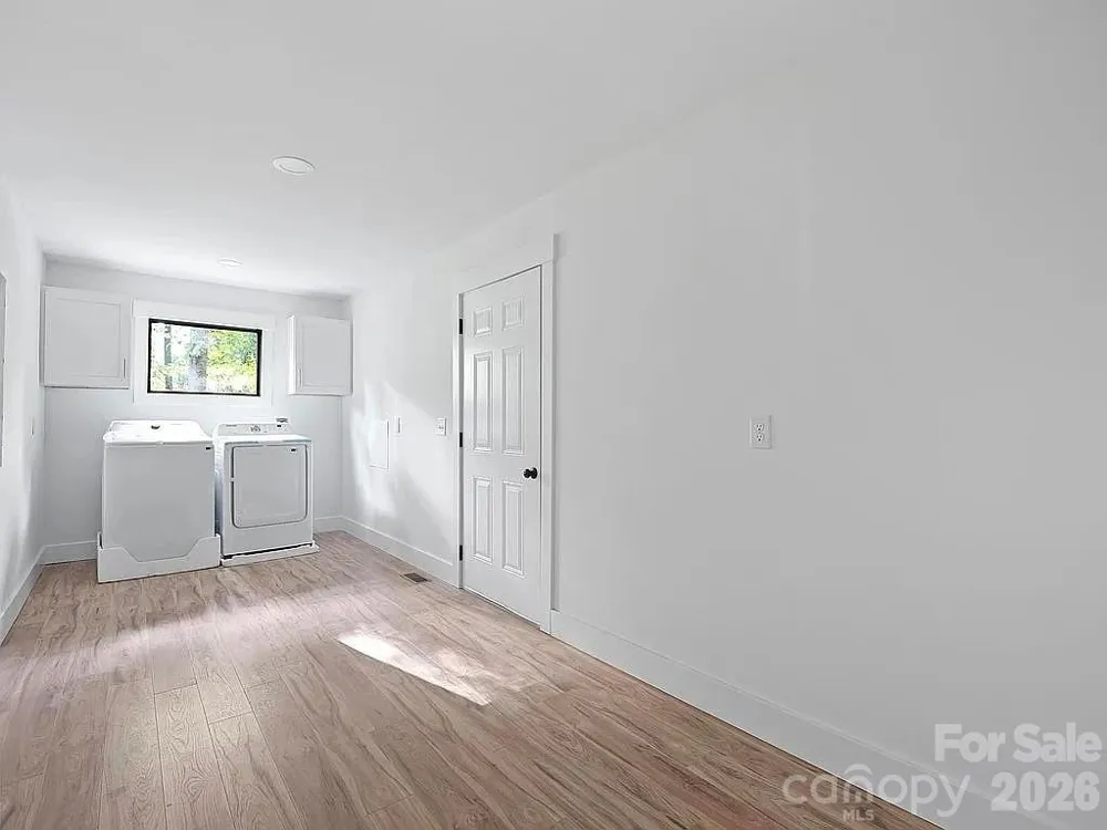 384 Cascada Vista Drive Chimney Rock, NC 28720