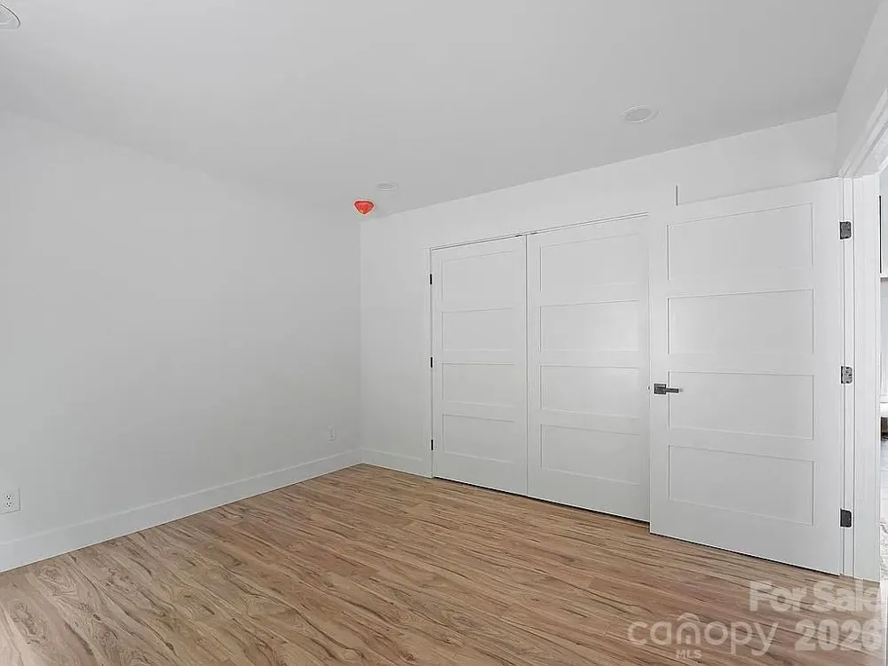 384 Cascada Vista Drive Chimney Rock, NC 28720
