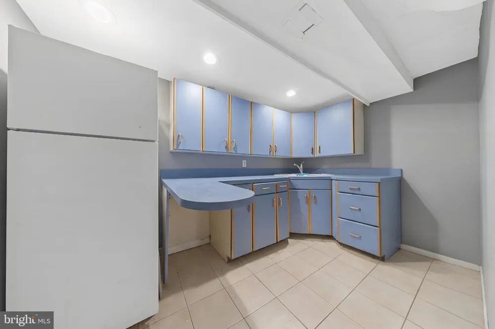1114 MAGIE AVENUE Elizabeth, NJ 07208