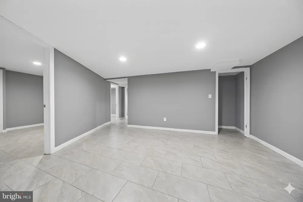 1114 MAGIE AVENUE Elizabeth, NJ 07208