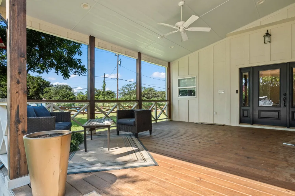 518 E College Street Gunter, TX 75058