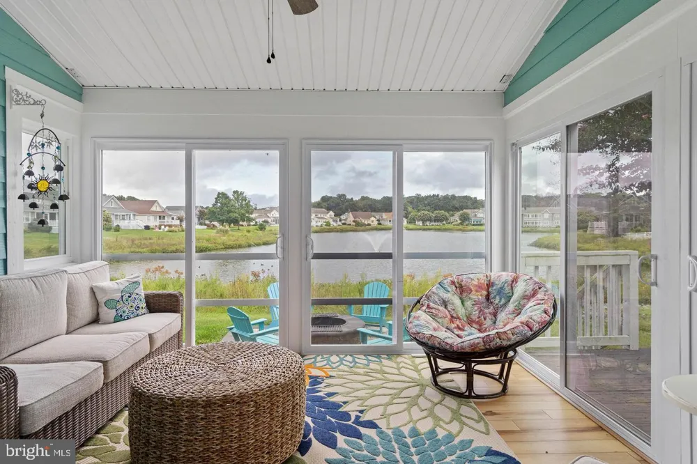 298 LAKESIDE DRIVE Lewes, DE 19958