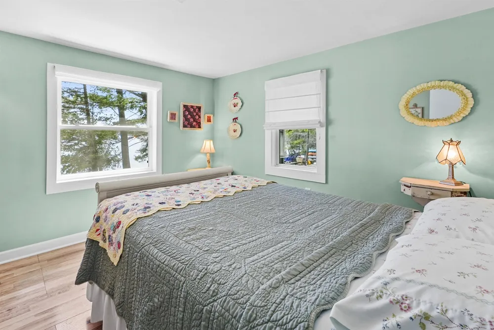 489 Peninsula Trail East Bay Township, MI 49696