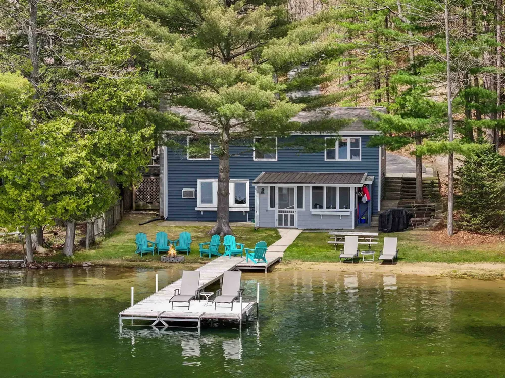 489 Peninsula Trail East Bay Township, MI 49696