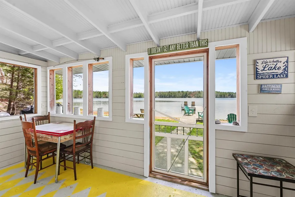 489 Peninsula Trail East Bay Township, MI 49696